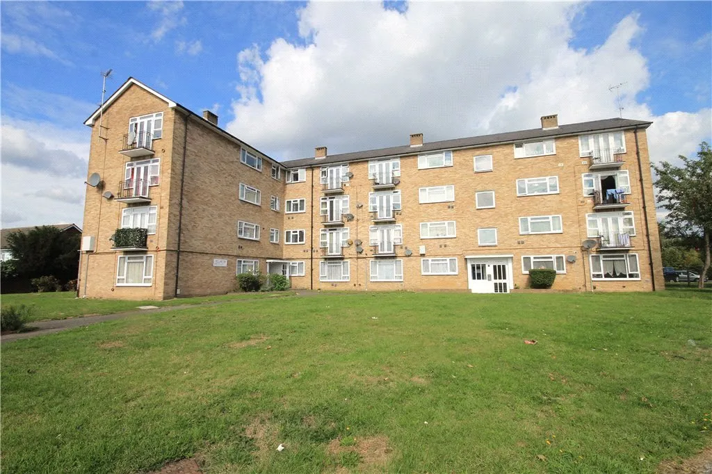 2 bed flat for sale, Clare Road, Staines-upon-Thames, TW19
