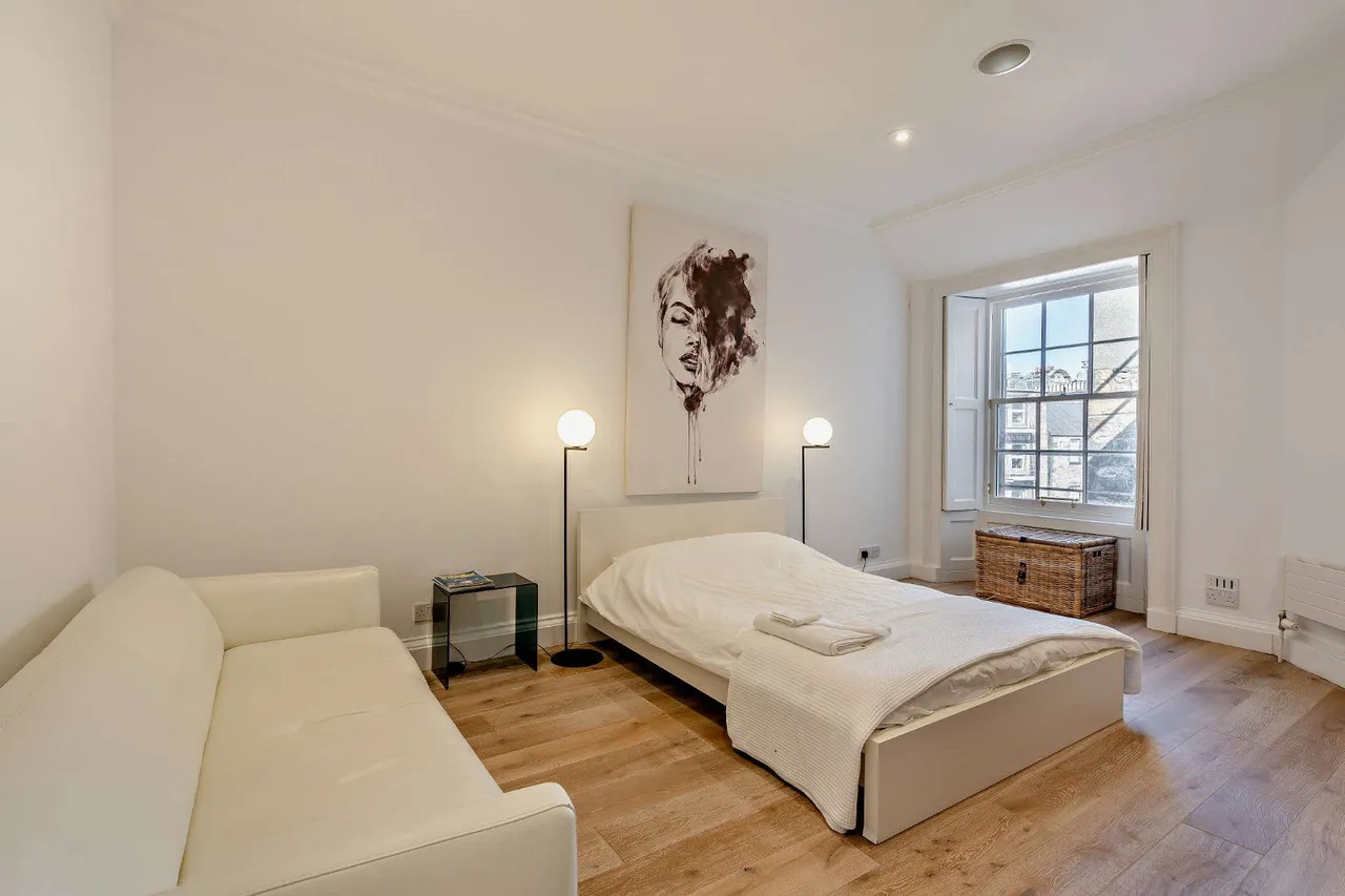 Rutland Street, Edinburgh, EH1, photo 15