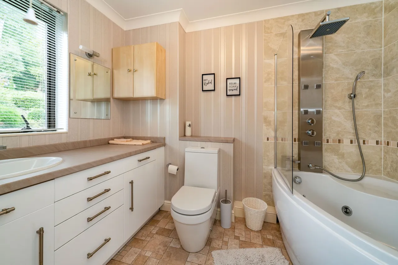 Lythe Hill Park, Haslemere, GU27, photo 12