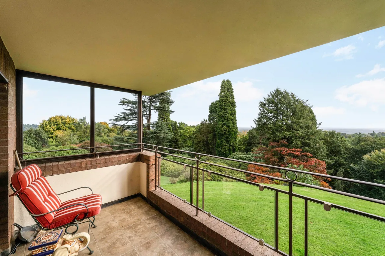 Lythe Hill Park, Haslemere, GU27, photo 2