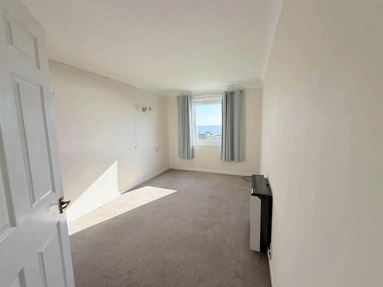 Merryfield Court, Seaford, photo 10