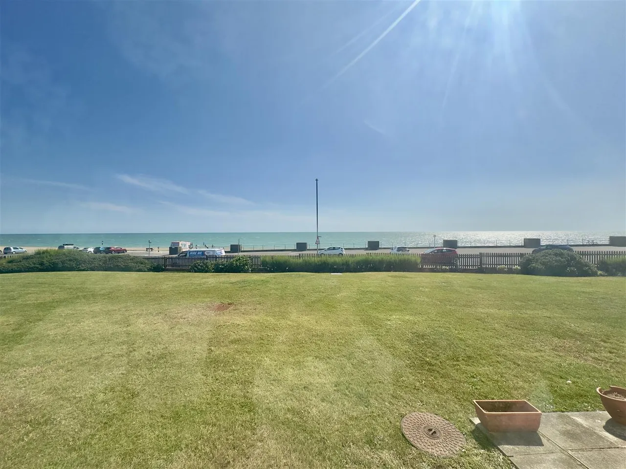 Merryfield Court, Seaford, photo 2