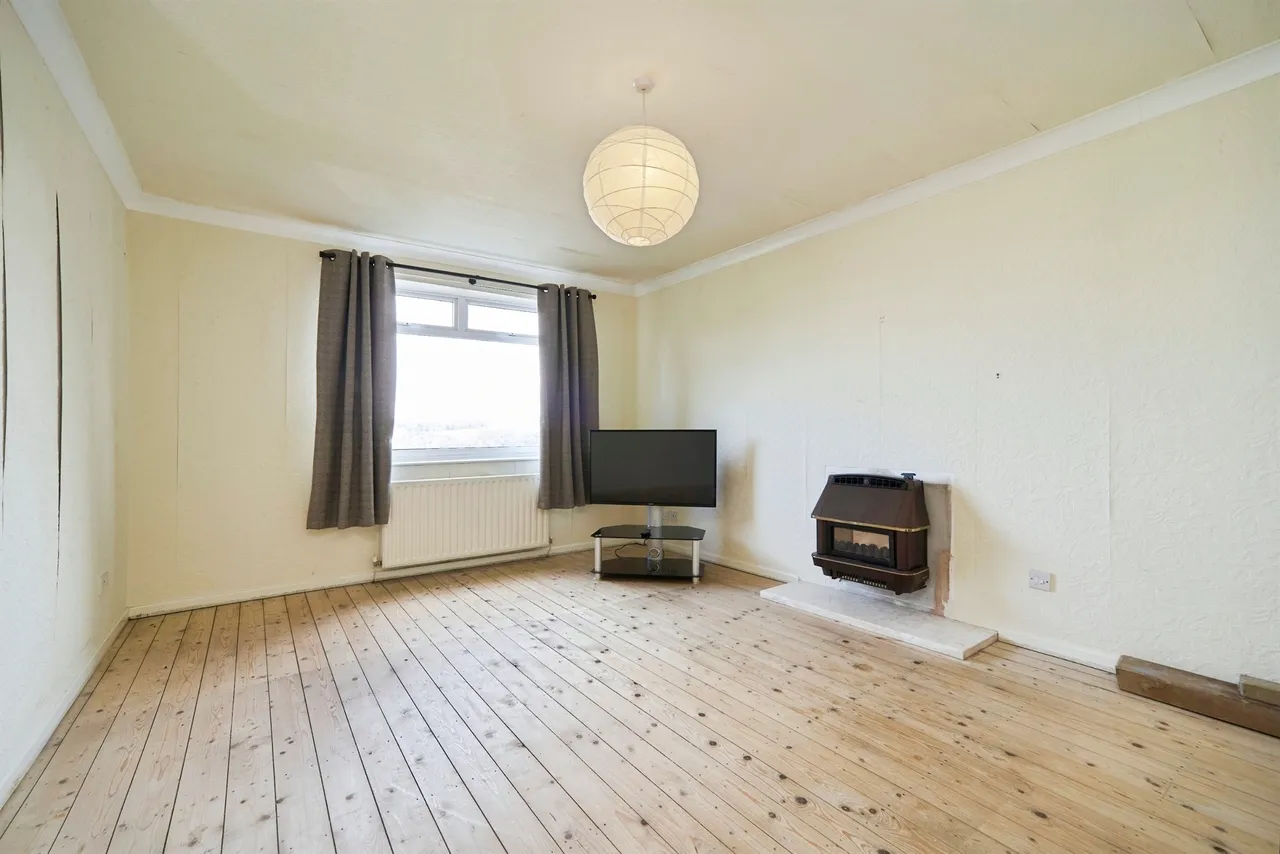 Oak Bank Crescent, Oakworth, Keighley, photo 3
