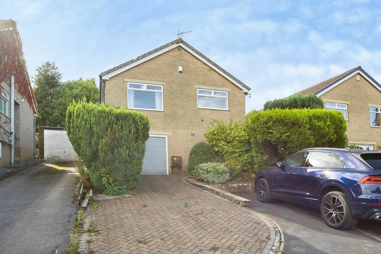 2 bed house for sale — Oak Bank Crescent, Oakworth, Keighley
