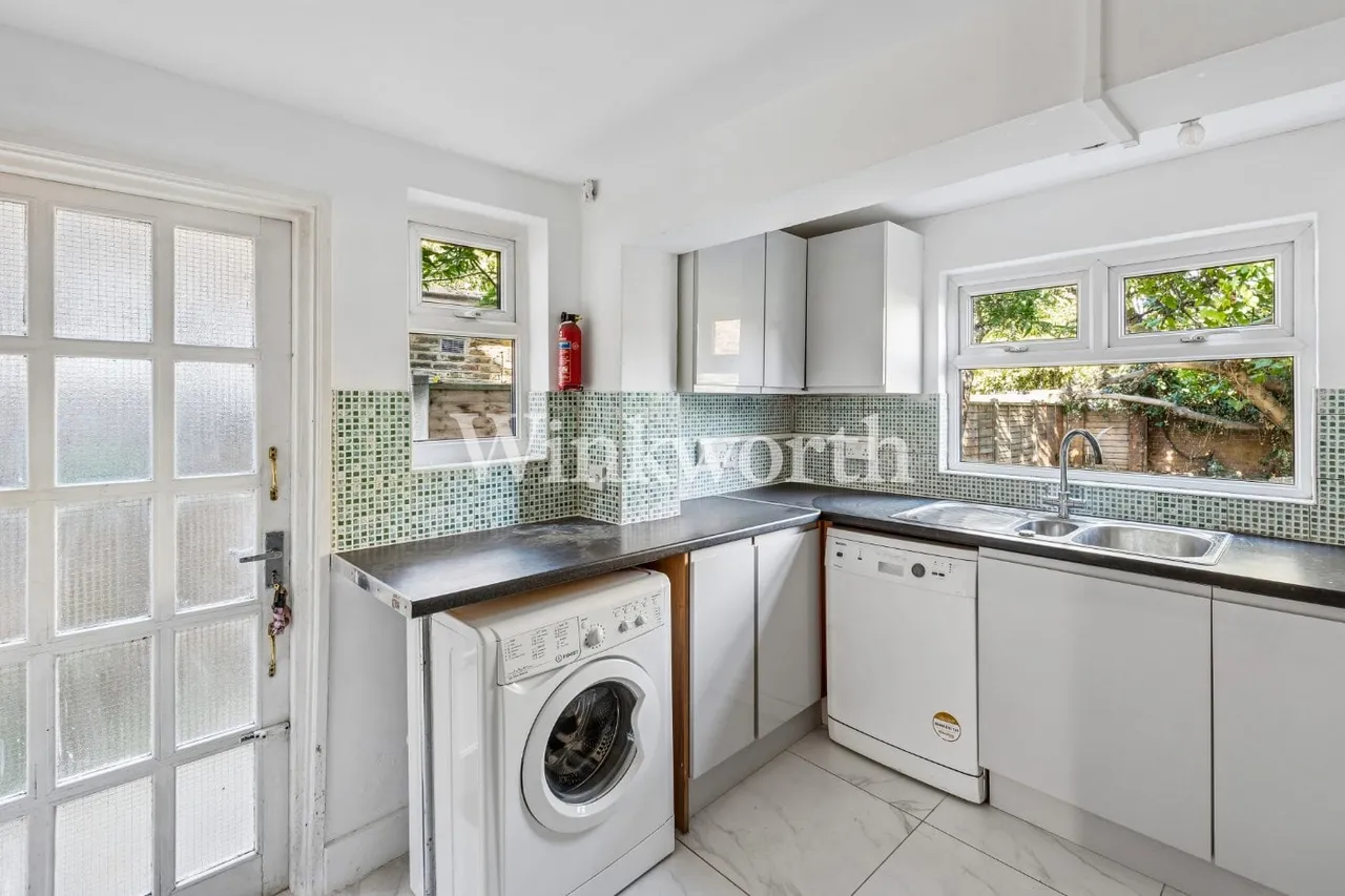 Malvern Road, London, N8, photo 8
