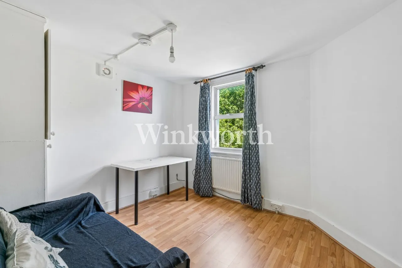 Malvern Road, London, N8, photo 17