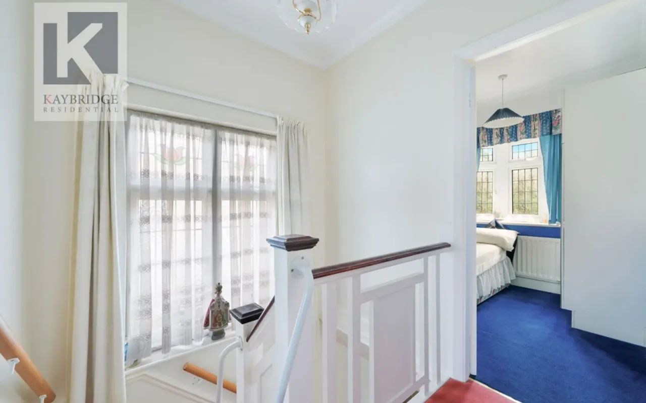 London Road, Ewell, KT17, photo 8