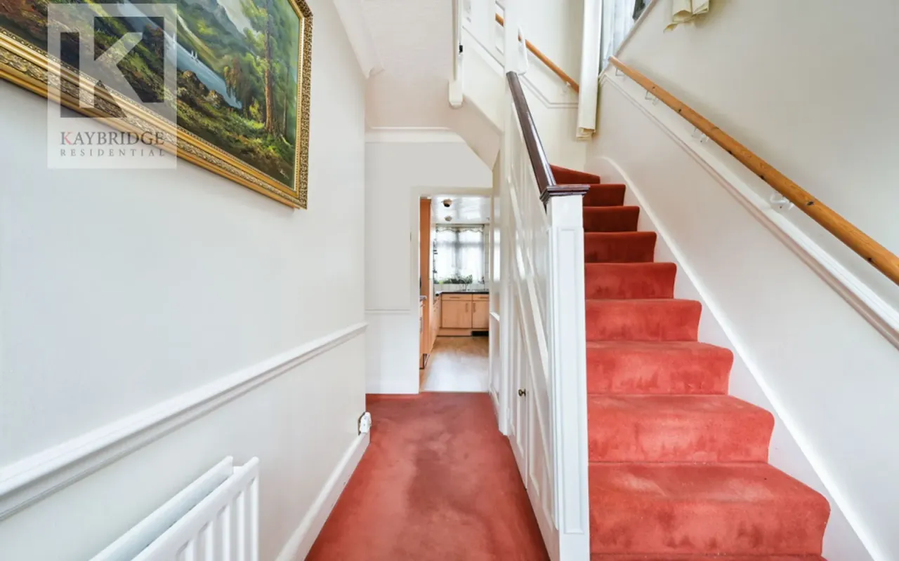 London Road, Ewell, KT17, photo 7