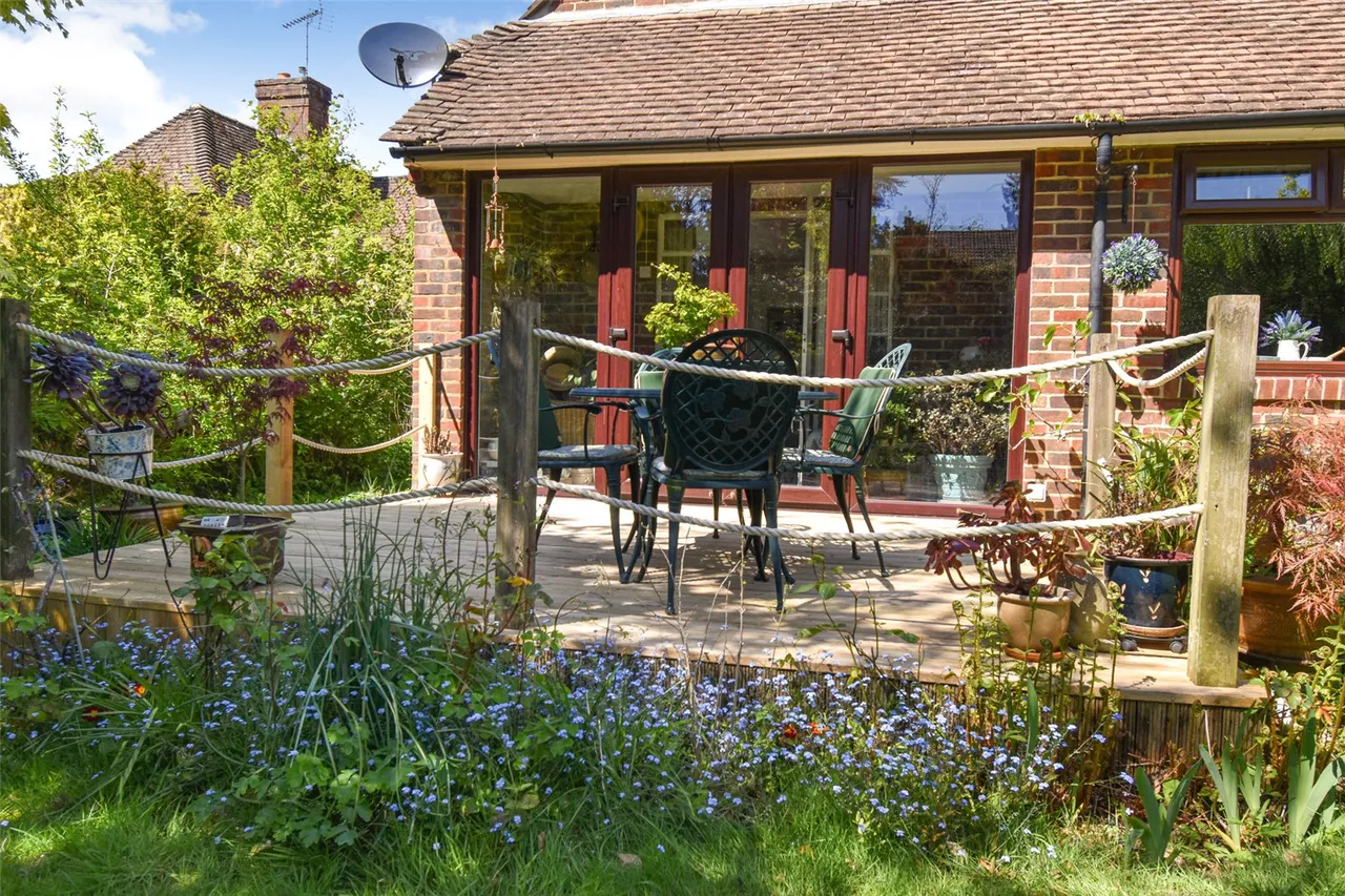 York Crescent, Aldershot, Hampshire, GU11 3JN, photo 17