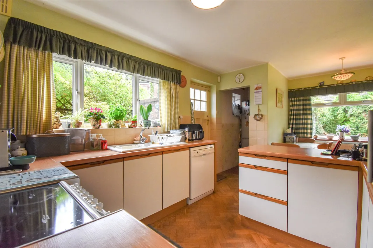 York Crescent, Aldershot, Hampshire, GU11 3JN, photo 11