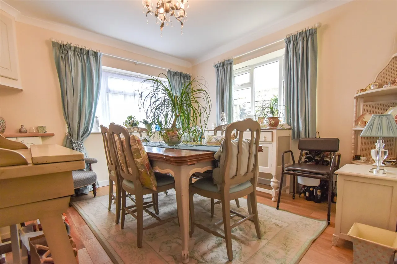 York Crescent, Aldershot, Hampshire, GU11 3JN, photo 9
