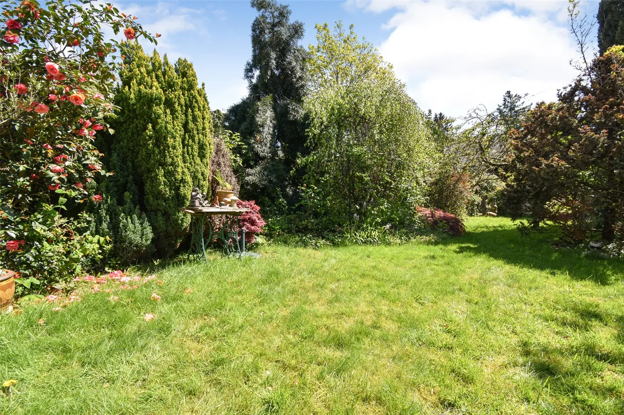 York Crescent, Aldershot, Hampshire, GU11 3JN, photo 21