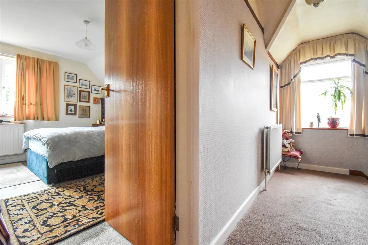 York Crescent, Aldershot, Hampshire, GU11 3JN, photo 12