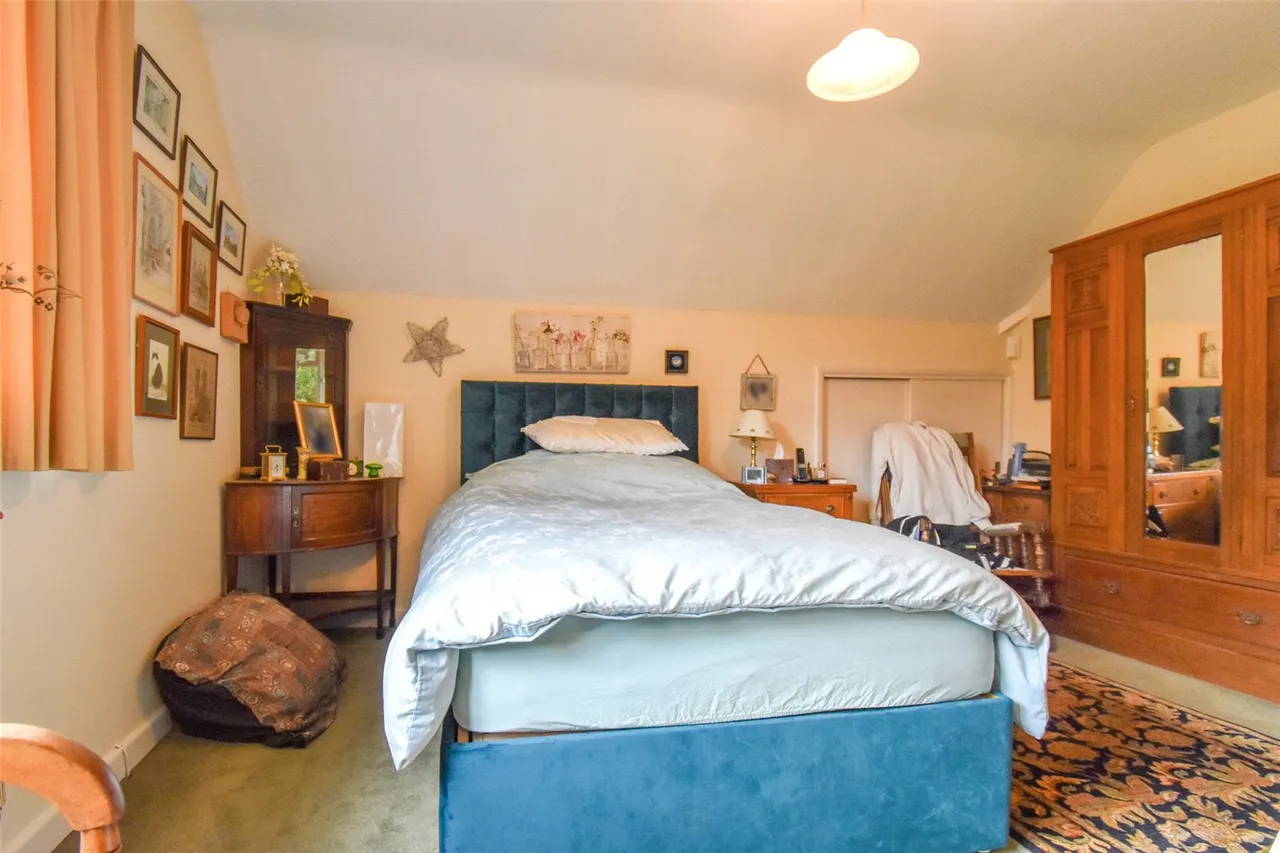 York Crescent, Aldershot, Hampshire, GU11 3JN, photo 15