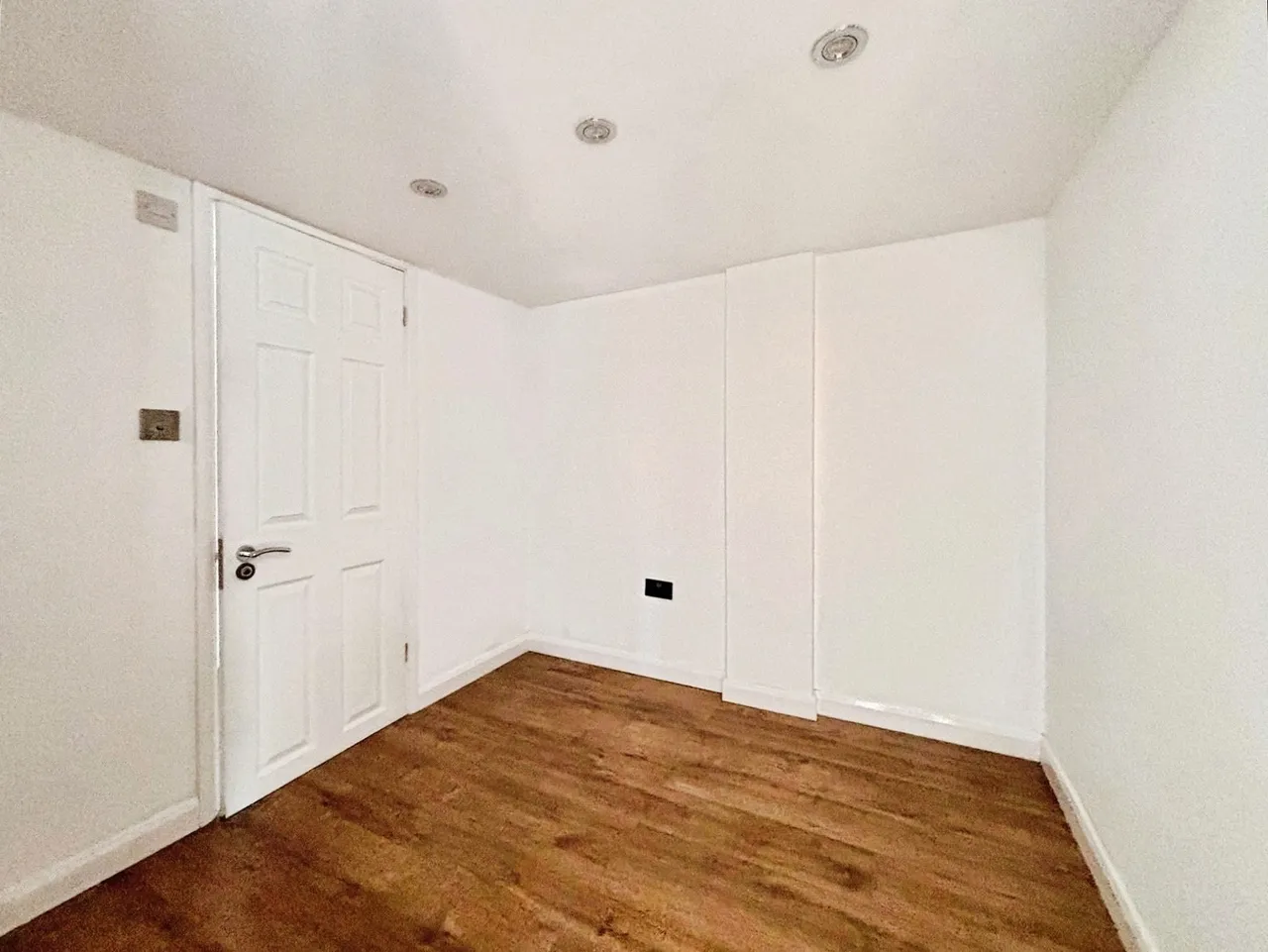 Bramshott Drive, Hook, Hampshire, RG27 9EY, photo 7