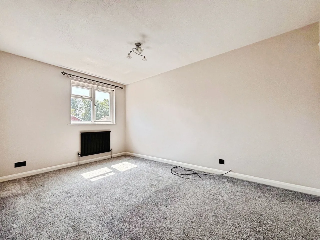 Bramshott Drive, Hook, Hampshire, RG27 9EY, photo 5