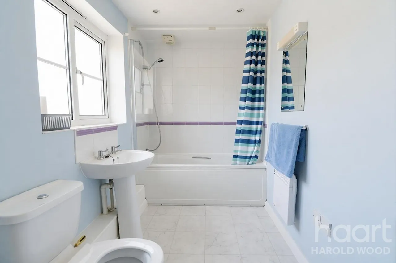 Church Road, Harold Wood, RM3, photo 12