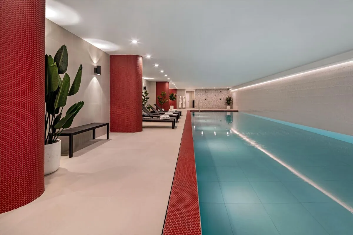 Queens Cross, Western Gateway, E16, photo 14