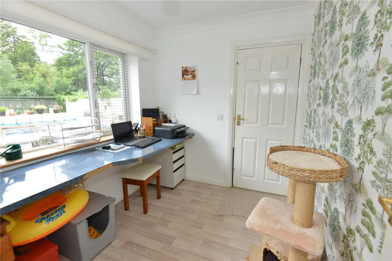 Marl Lane, Fordingbridge, Hampshire, SP6 1JR, photo 12