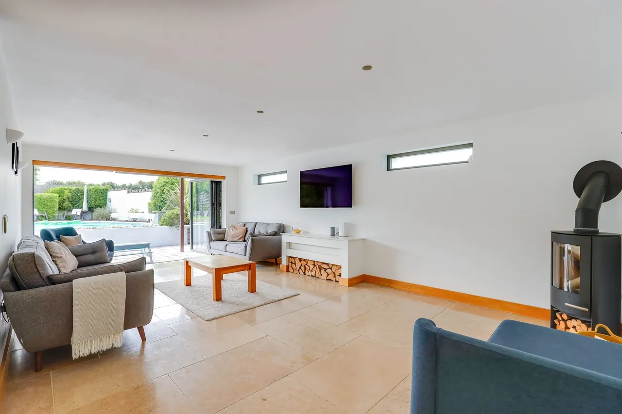 Brook Farm Llantwit Major, CF61, photo 6
