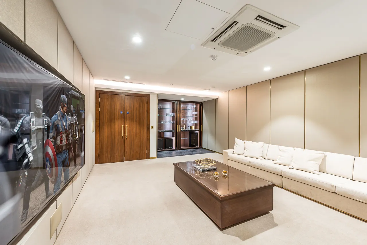 32 Thornes House, Charles Clowes Walk, The Residence, 40-42 Ponton Road, London, photo 12