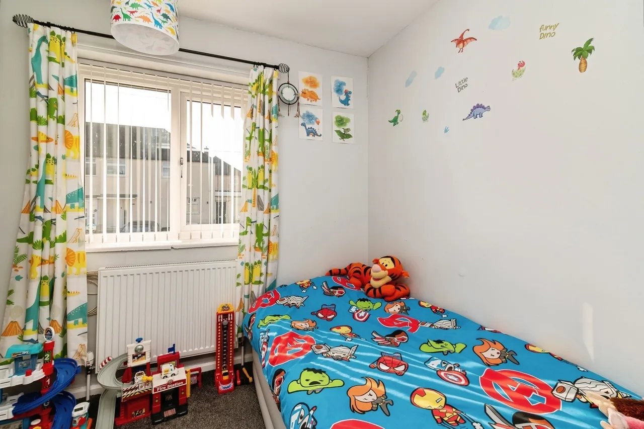 Shelley Avenue, Clifton, Nottingham, NG11, photo 13