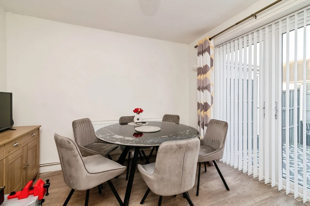 Shelley Avenue, Clifton, Nottingham, NG11, photo 8