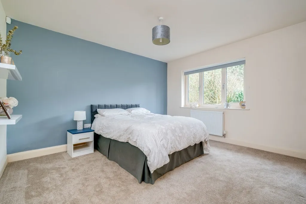 Upper Batley Low Lane, Batley, WF17, photo 16