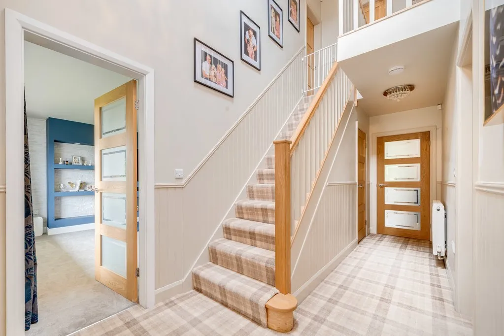 Upper Batley Low Lane, Batley, WF17, photo 23