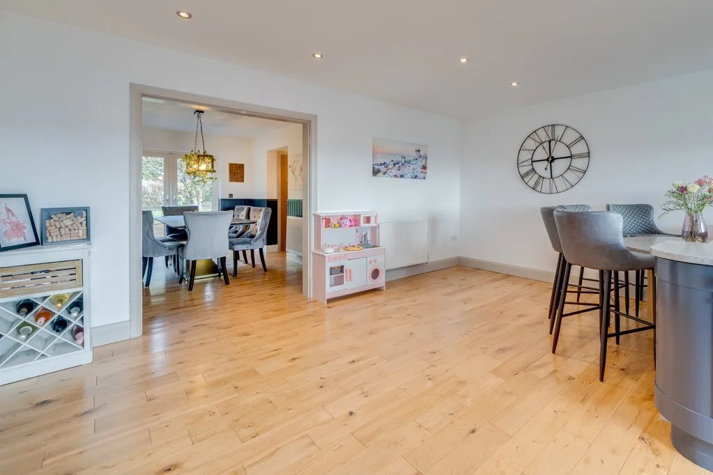 Upper Batley Low Lane, Batley, WF17, photo 10