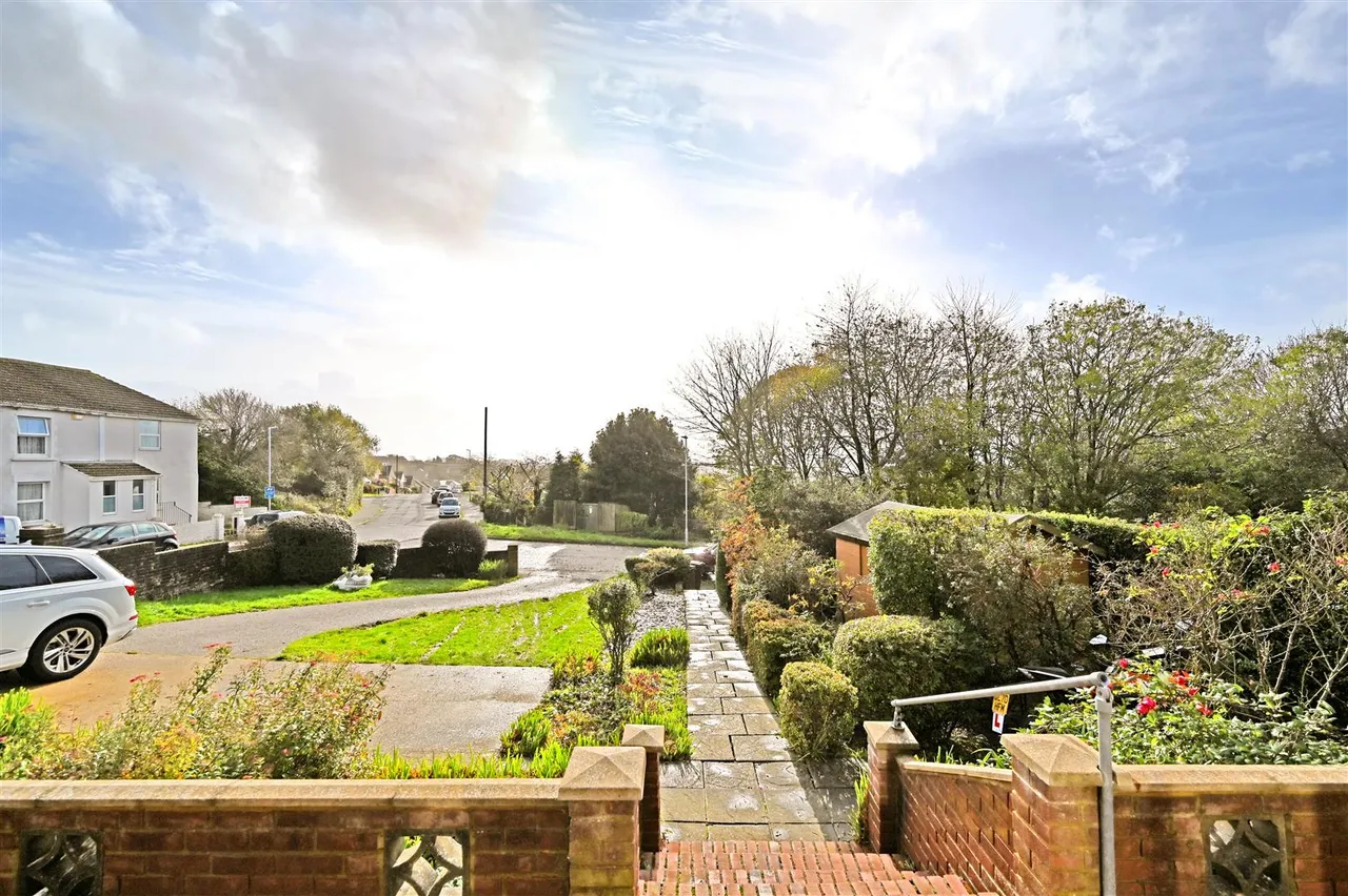 Ochiltree Road, Hastings, photo 31