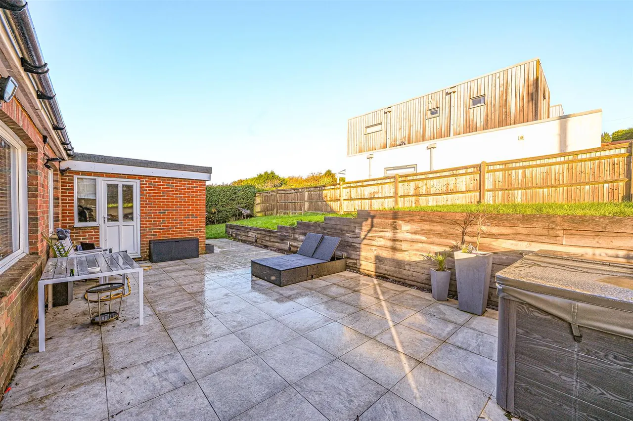 Ochiltree Road, Hastings, photo 34
