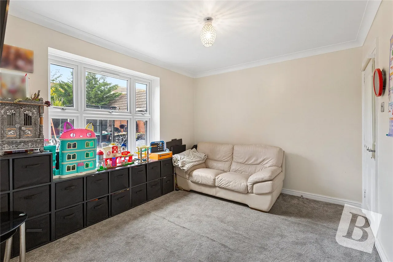 Hornbeam Chase, South Ockendon, Essex, RM15, photo 7