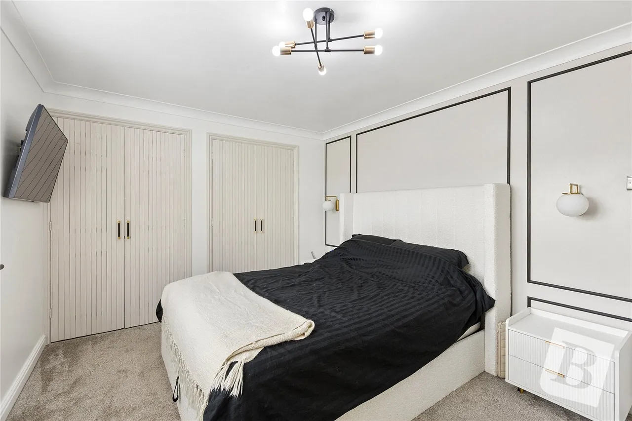Hornbeam Chase, South Ockendon, Essex, RM15, photo 11