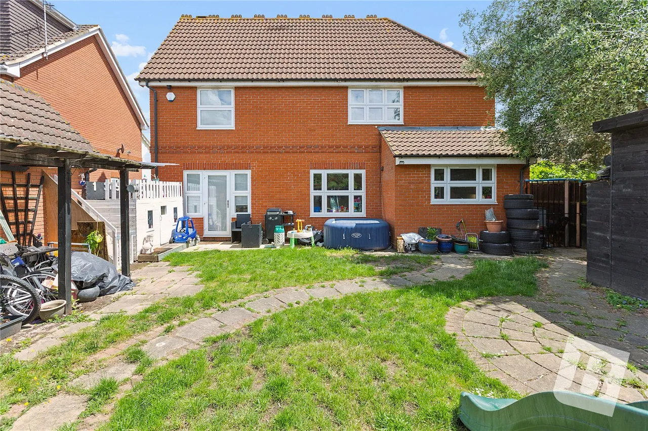 Hornbeam Chase, South Ockendon, Essex, RM15, photo 10