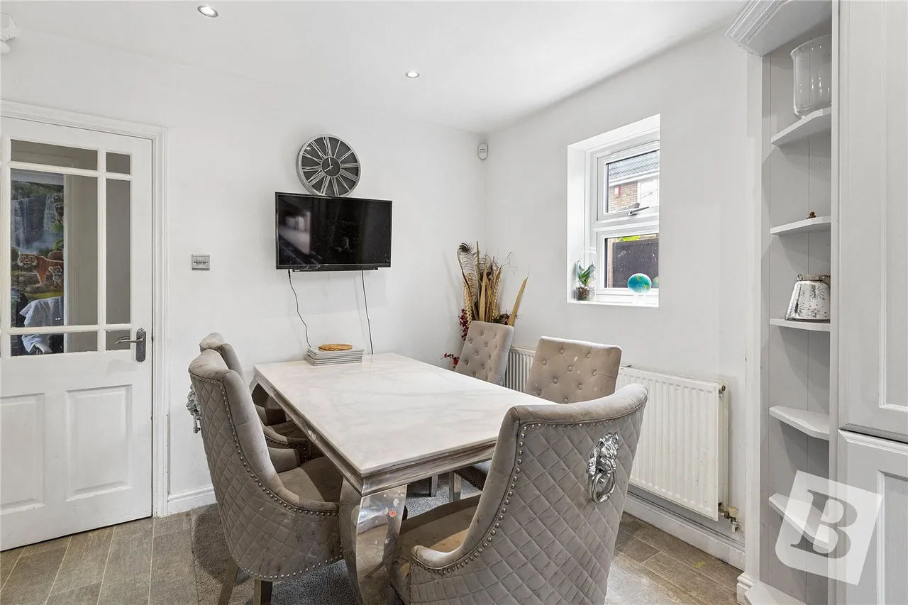Hornbeam Chase, South Ockendon, Essex, RM15, photo 4
