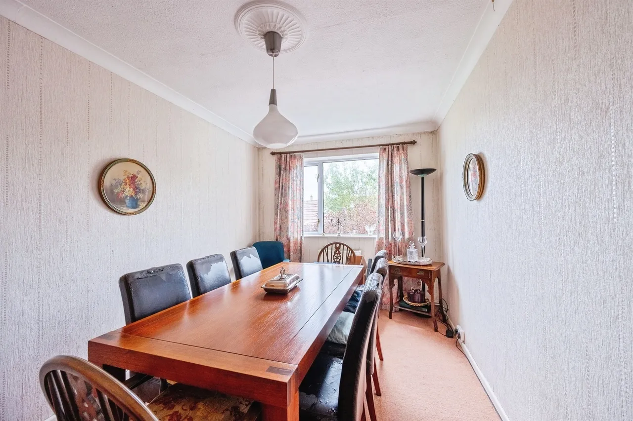 Henley Lane, Box, SN13, photo 6