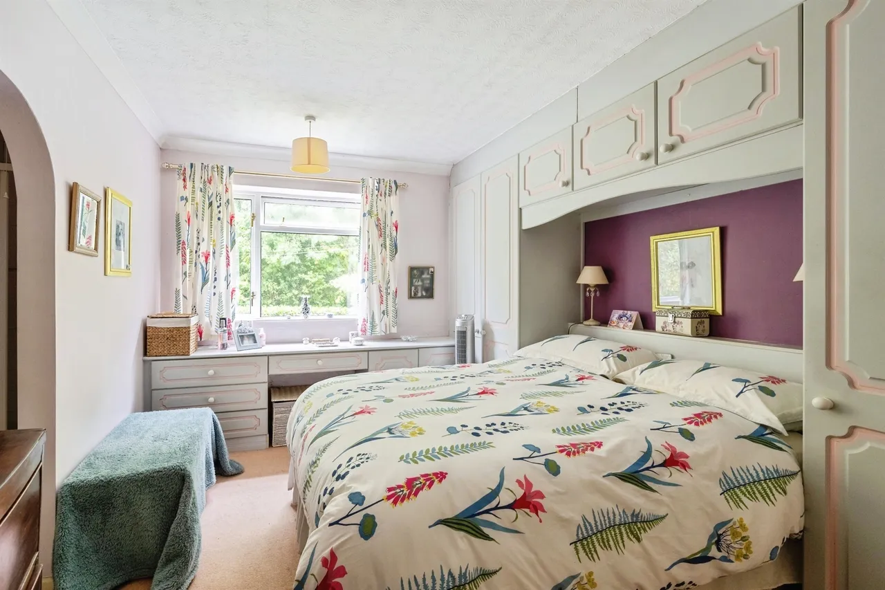 Henley Lane, Box, SN13, photo 8