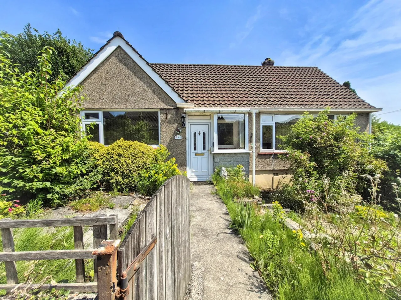 3 bed house for sale, Belhay, Penryn, TR10