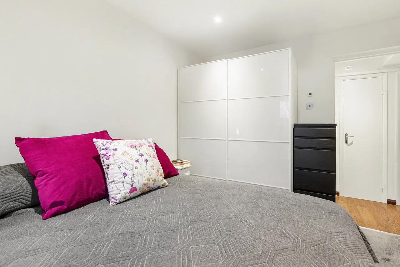 Pursewardens Close, Ealing, W13, photo 11