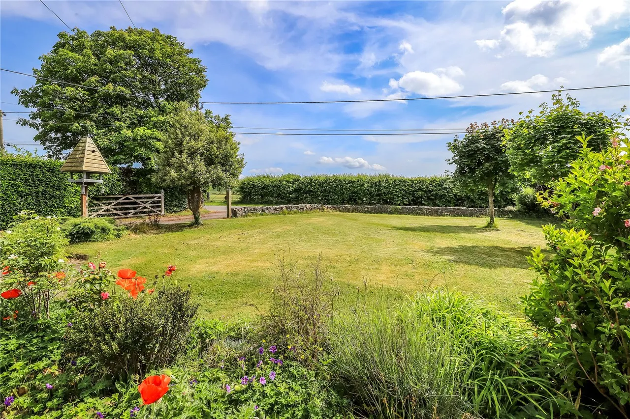 East Gomeldon Equestrian/Commercial, 157 East Gomeldon Road, Salisbury, SP4 6NB, photo 8