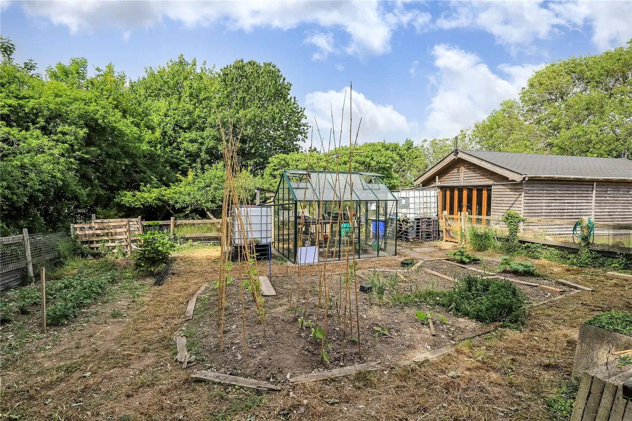 East Gomeldon Equestrian/Commercial, 157 East Gomeldon Road, Salisbury, SP4 6NB, photo 10