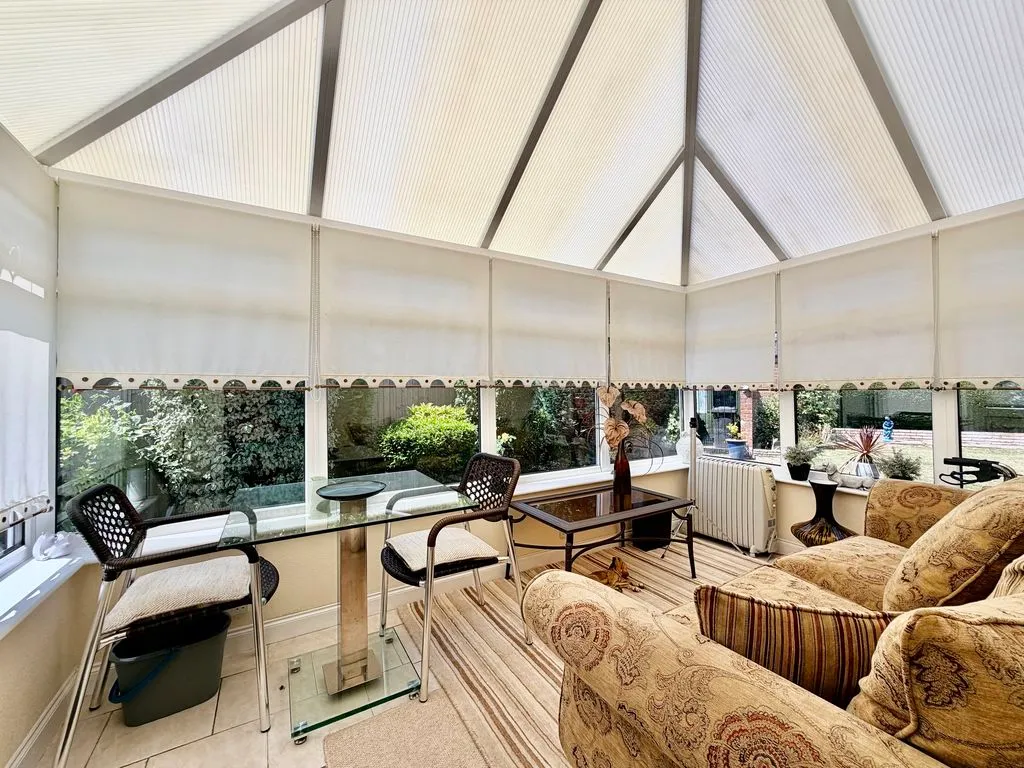 Tower Close, Flackwell Heath, HP10, photo 12