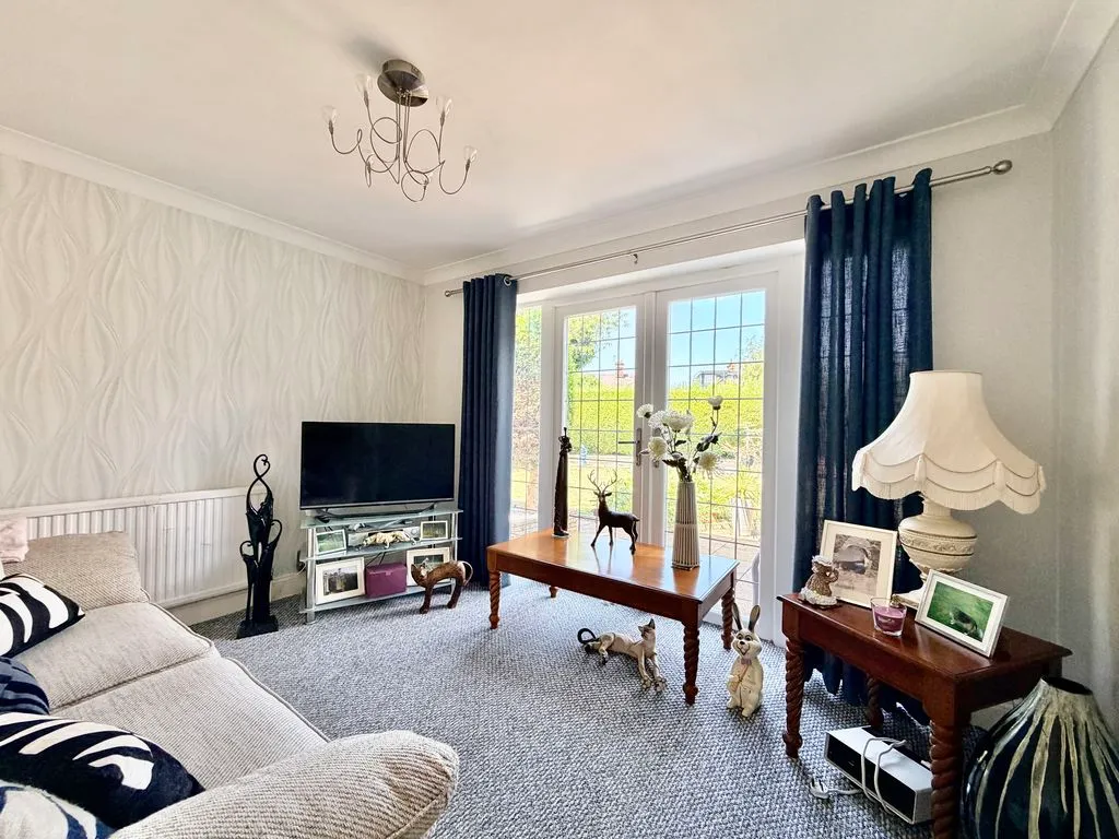 Tower Close, Flackwell Heath, HP10, photo 6