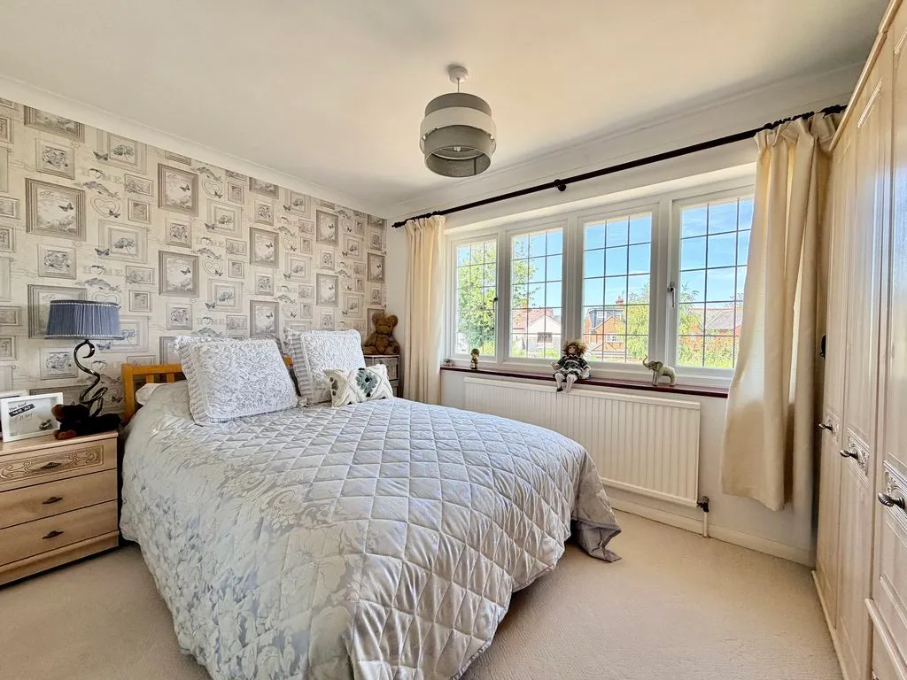 Tower Close, Flackwell Heath, HP10, photo 8