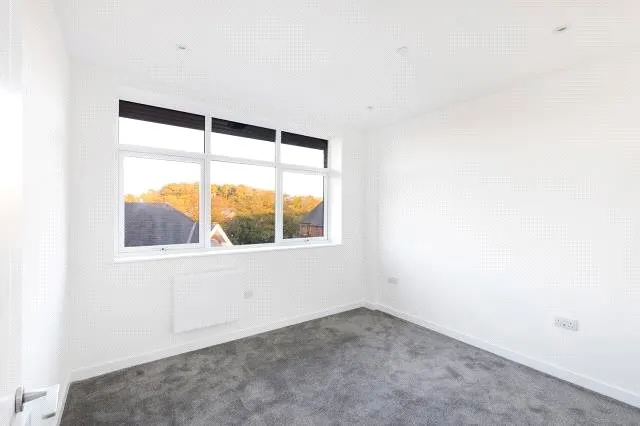 Knoll Road, GU15, photo 6