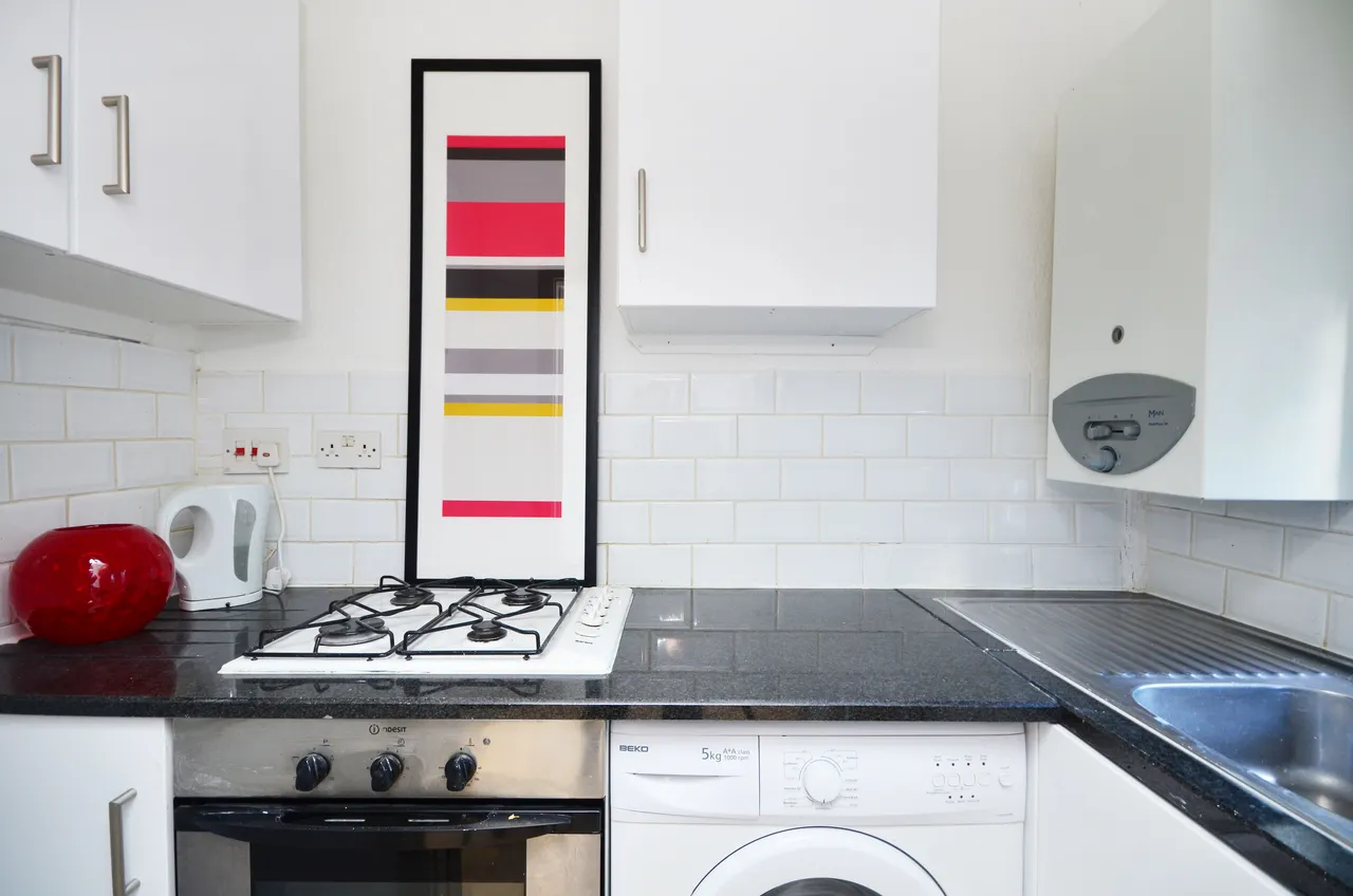 Flat 3, 55 Buckley Road, London, photo 3