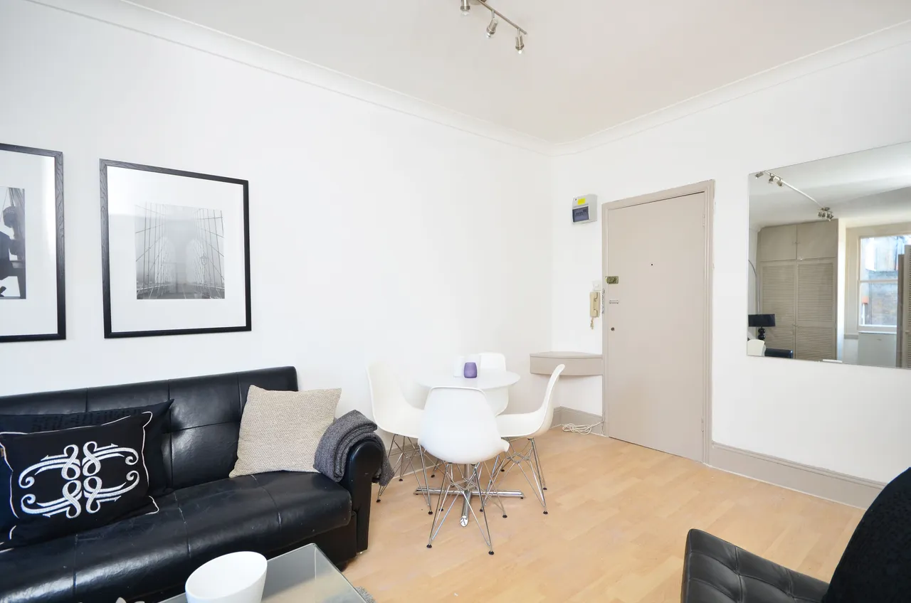 Flat 3, 55 Buckley Road, London, photo 2