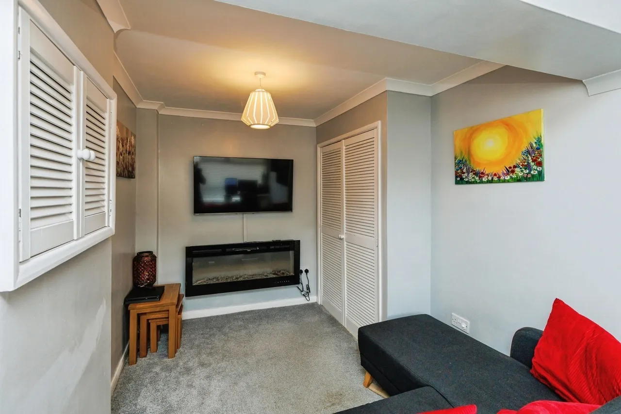 Llwyn Derw, Mynydd Isa, CH7, photo 10