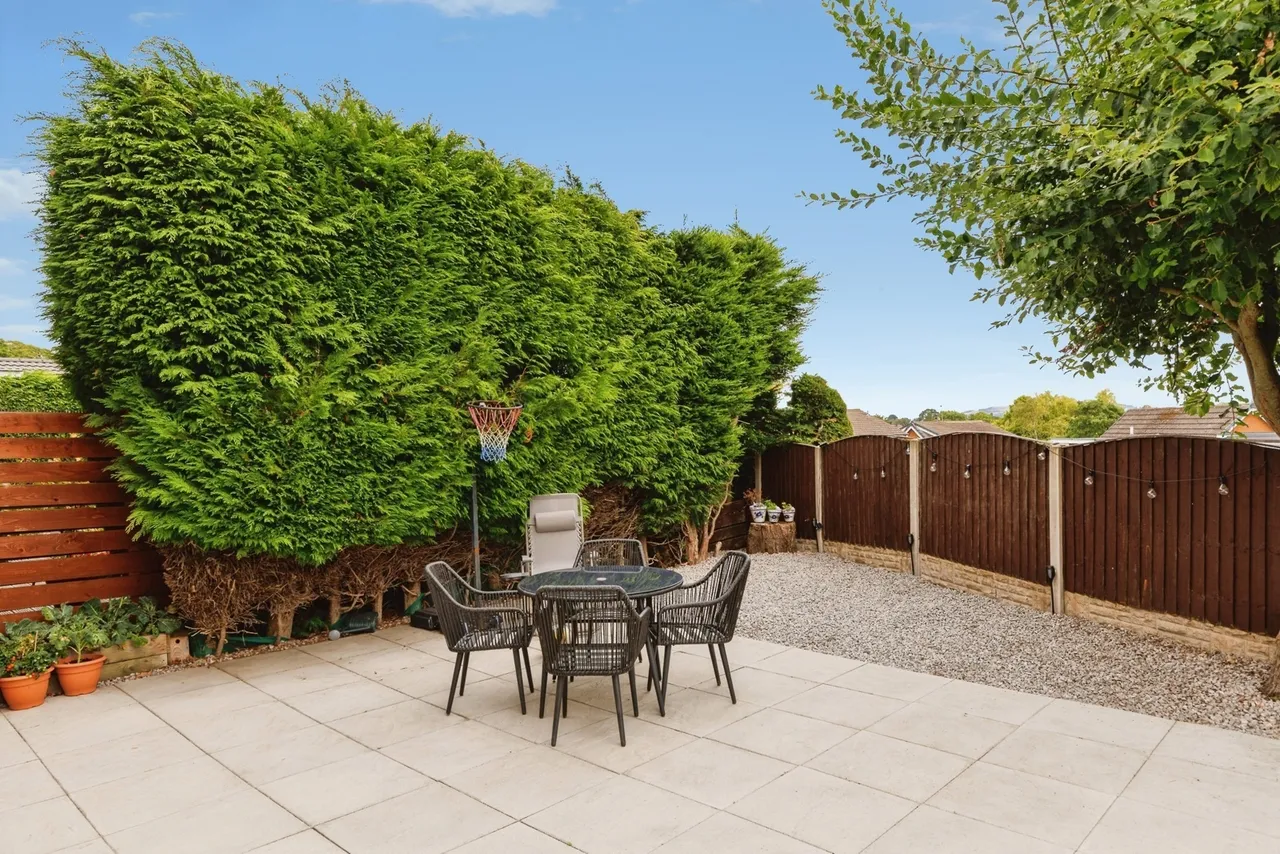 Llwyn Derw, Mynydd Isa, CH7, photo 20